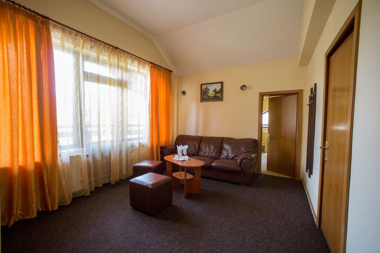 White Horse Hotel Predeal Exterior foto
